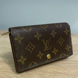 Sale!! Louis Vuitton Wallet